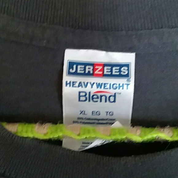 University of Akron International Festival t-shirt - Picture 3 of 4